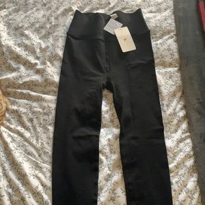 Fabletics High-waisted Sculptknit Classic Legging